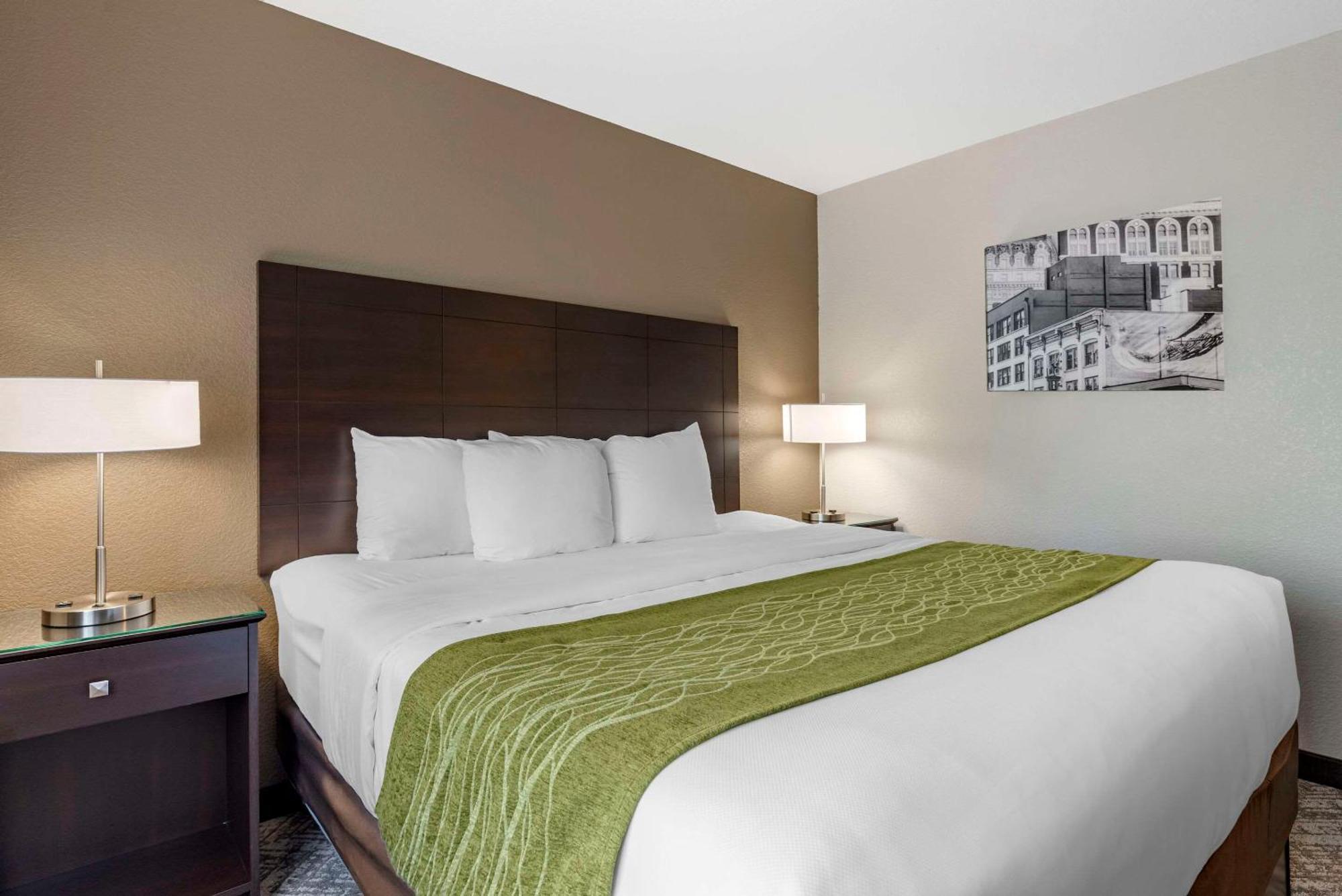 Comfort Inn & Suites Tualatin - Lake Oswego South Kültér fotó