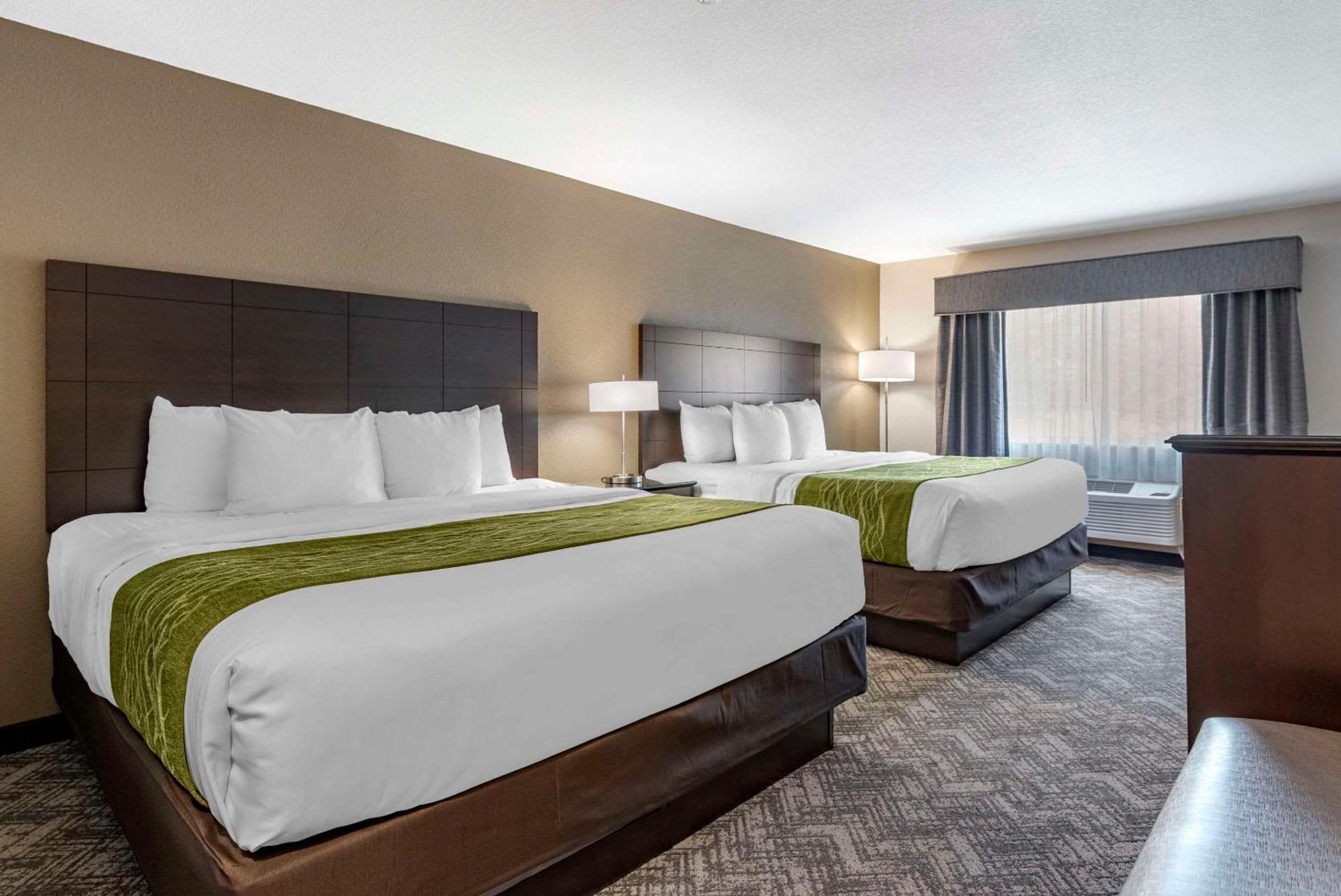 Comfort Inn & Suites Tualatin - Lake Oswego South Kültér fotó